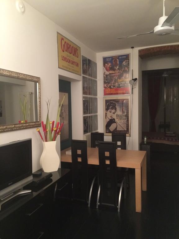شقة Amazing Flat With Terrace ميلان الغرفة الصورة